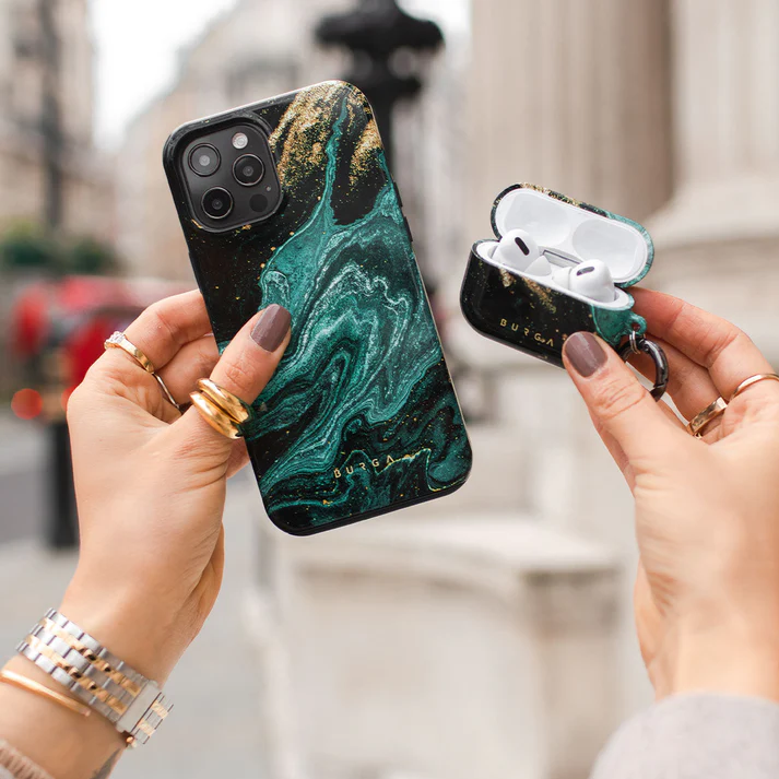 Emerald Pool - Elegant iPhone case - obrazek 2